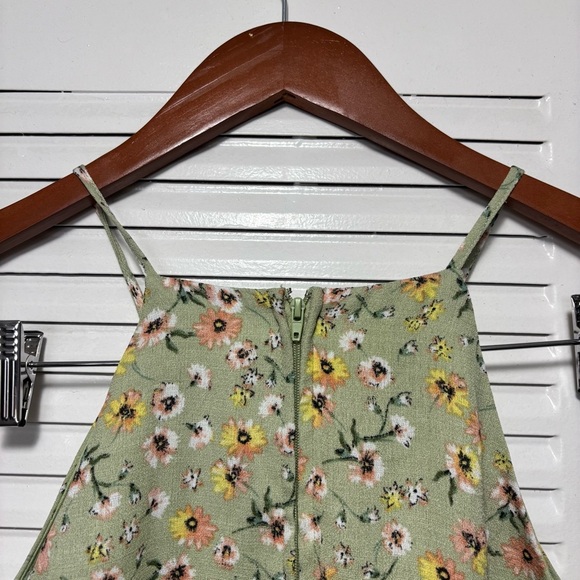 City Triangles Juniors Green Floral Halter Top Fit and Flair Dress Size 13 - Picture 7 of 7